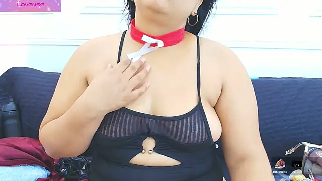 Daisy Price online show from November 18, 11:03 am