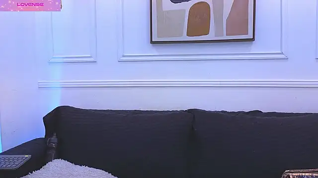 Daisy Price online show from February 10, 10:41 am