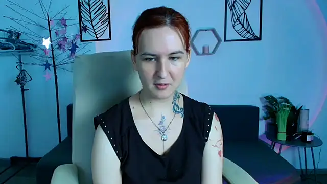RubyHolmess online show from September 14, 6:40 pm