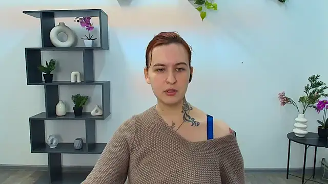 RubyHolmess online show from September 29, 6:13 pm
