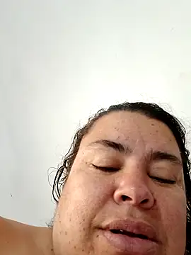 Snapshot of yaneth_ chatting on October 21, 1:01 pm yaneth online show from October 21, 1:01 pm