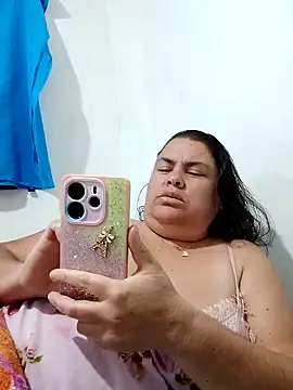 Snapshot of yaneth_ chatting on November 10, 1:26 am yaneth online show from November 10, 1:26 am