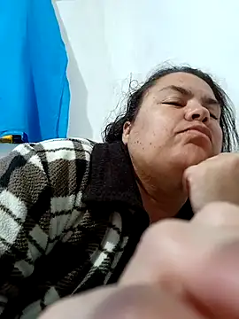 Snapshot of yaneth_ chatting on November 15, 11:18 am yaneth online show from November 15, 11:18 am