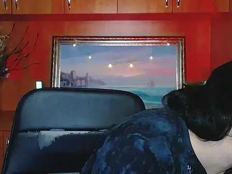 LadyAlice  online show from January 7, 7:00 am