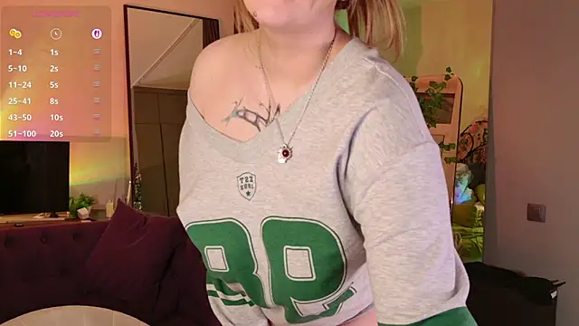 Morvelyn online show from April 12, 9:53 pm