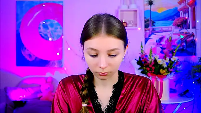 JulieDaniel online show from October 3, 8:11 am
