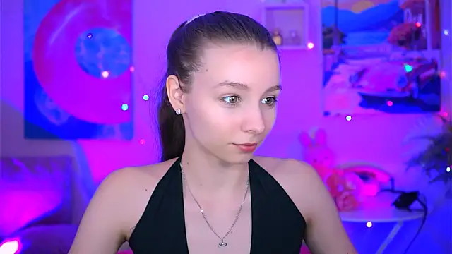 JulieDaniel online show from October 10, 8:13 am