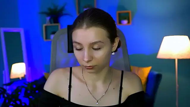 JulieDaniel online show from October 24, 4:20 am