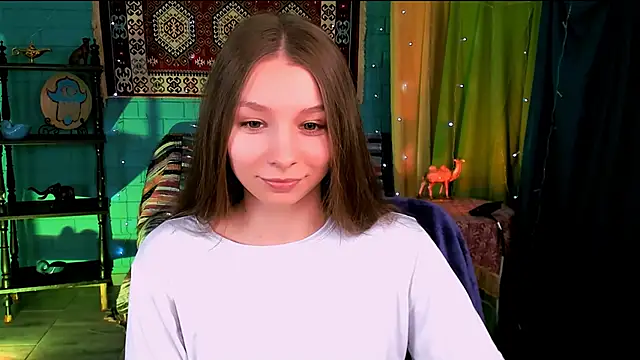 Snapshot of JulieDaniel chatting on March 27, 8:48 am JulieDaniel online show from March 27, 8:48 am