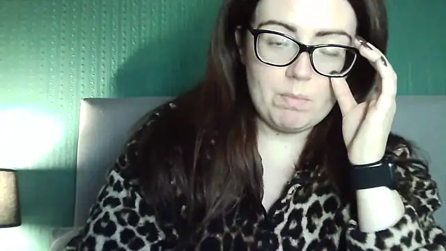 Curvy-BellaX online show from October 1, 2:34 pm