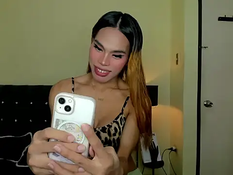 Shanexxgoddess online show from May 21, 6:26 pm