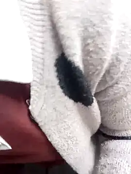 Snapshot of NG_N chatting on November 19, 2:33 am NG N online show from November 19, 2:33 am