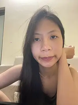 Snapshot of Lil-Gi chatting on October 12, 3:11 pm Lil-Gi online show from October 12, 3:11 pm