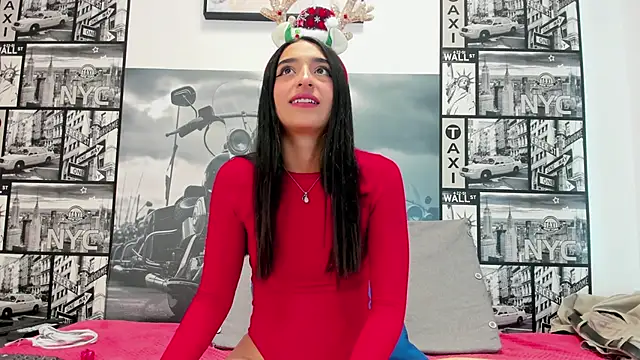 Snapshot of Light_Haze chatting on December 5, 3:41 pm Light Haze online show from December 5, 3:41 pm