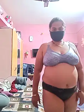 biggbobbsgirl online show from January 7, 6:10 pm