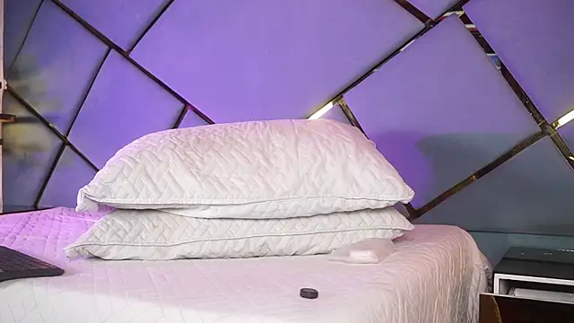 marcela rojas online show from February 16, 11:39 am