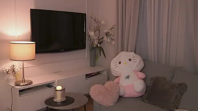 Snapshot of nicole_blueberry chatting on July 7, 7:18 pm nicole blueberry online show from July 7, 7:18 pm