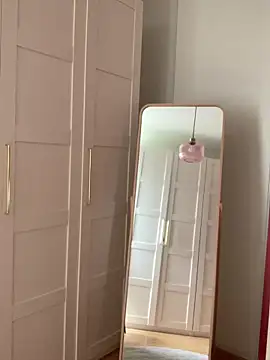 chloedlm5 online show from April 1, 8:48 am