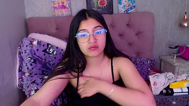 laurenelove online show from October 24, 4:20 am