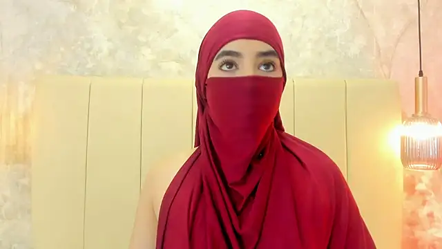 Snapshot of nayiraa_ chatting on October 18, 11:44 am nayiraa online show from October 18, 11:44 am