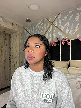 LisaMendez online show from May 22, 3:57 am