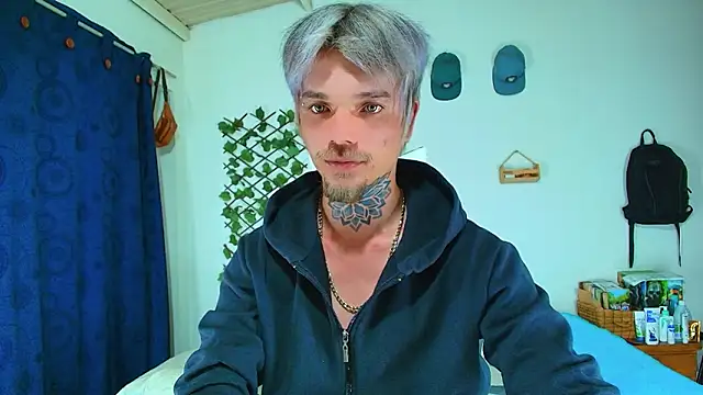 Gold Loyal77 online show from March 3, 1:01 am