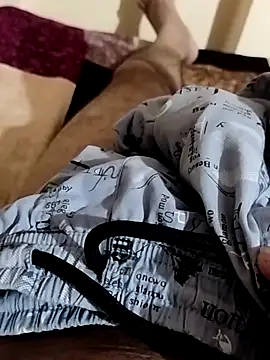 Snapshot of Samlevis7052 chatting on September 28, 8:20 am Samlevis7052 online show from September 28, 8:20 am