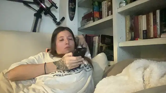 Snapshot of dddasani chatting on November 15, 6:37 pm dddasani online show from November 15, 6:37 pm