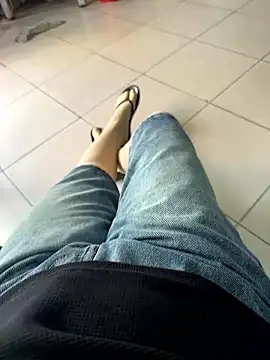 sharon-Hanna online show from March 24, 1:21 am