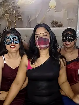 Sexy anaamika online show from May 26, 7:37 am