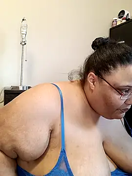 SexyBBW10790 online show from October 2, 9:22 pm