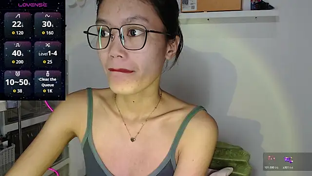 skinny gracie online show from March 23, 8:35 pm