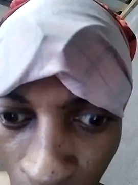 Snapshot of CrepedTrek chatting on October 12, 12:59 pm CrepedTrek online show from October 12, 12:59 pm