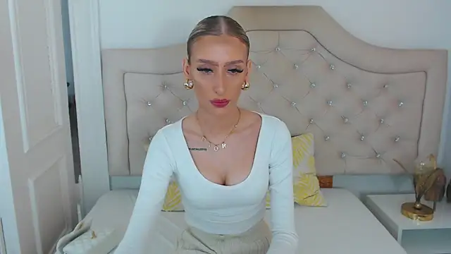 NatalieSensual online show from May 15, 9:49 am