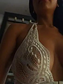 Snapshot of Mavi_roouse_ chatting on November 23, 12:27 pm Mavi roouse online show from November 23, 12:27 pm