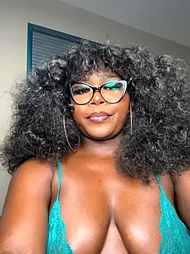 Snapshot of WomanNextdoor1 chatting on November 1, 11:40 pm WomanNextdoor1 online show from November 1, 11:40 pm