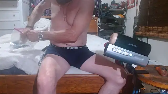 reebokrick650 online show from December 19, 5:14 am