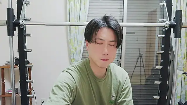 Snapshot of oyu_kun chatting on February 15, 2:52 am oyu kun online show from February 15, 2:52 am