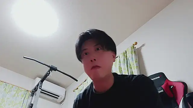 Snapshot of oyu_kun chatting on February 18, 10:33 am oyu kun online show from February 18, 10:33 am