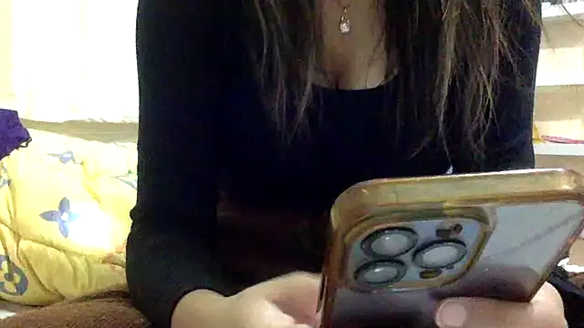 Snapshot of tutu101 chatting on February 21, 3:02 pm tutu101 online show from February 21, 3:02 pm