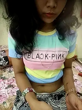 Snapshot of Snaya-baby chatting on December 18, 12:55 pm Snaya-baby online show from December 18, 12:55 pm