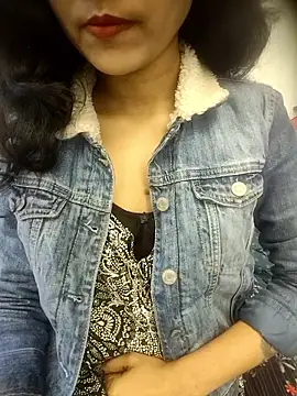 Snapshot of Snaya-baby chatting on January 8, 9:00 am Snaya-baby online show from January 8, 9:00 am