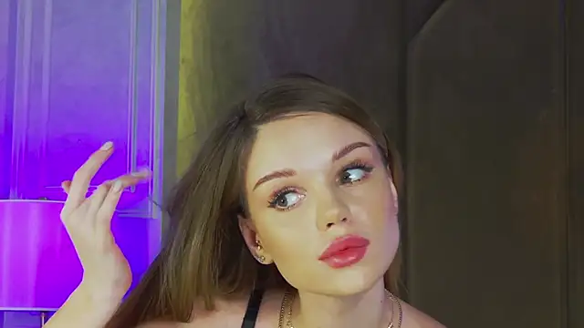 MarilynNova online show from October 11, 4:33 am