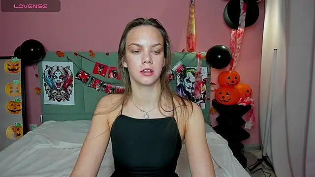 Vickie Smith online show from October 24, 8:33 am