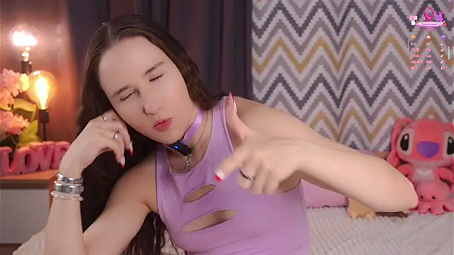 MaudAle online show from November 22, 1:15 am