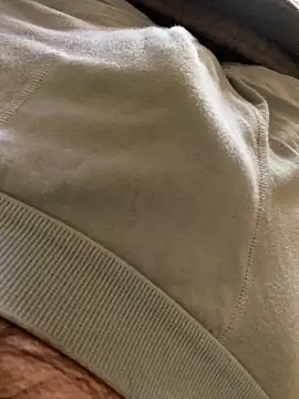 Snapshot of MuzzyFacing chatting on March 20, 12:43 pm MuzzyFacing online show from March 20, 12:43 pm