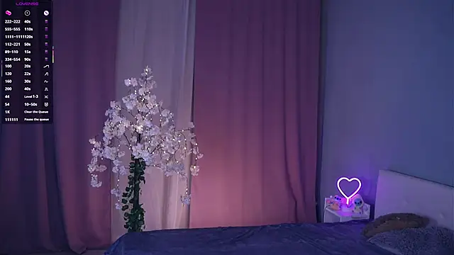 AccaCroyle online show from April 13, 5:29 pm