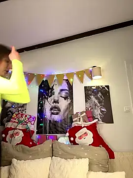 LINA ALL EYES ON YOU online show from January 13, 8:03 pm