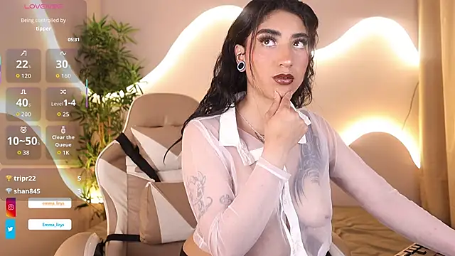 Emma and Issac online show from October 17, 4:15 am