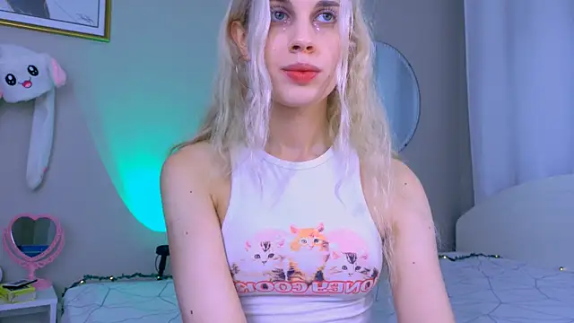 Snapshot of carmen_crybaby chatting on September 20, 5:36 pm carmen crybaby online show from September 20, 5:36 pm